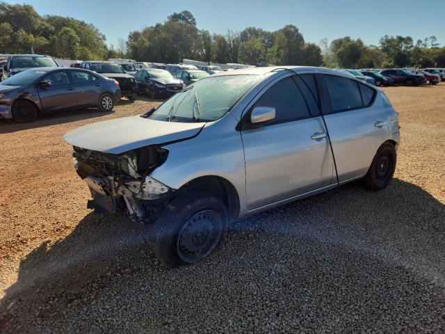 NISSAN VERSA S