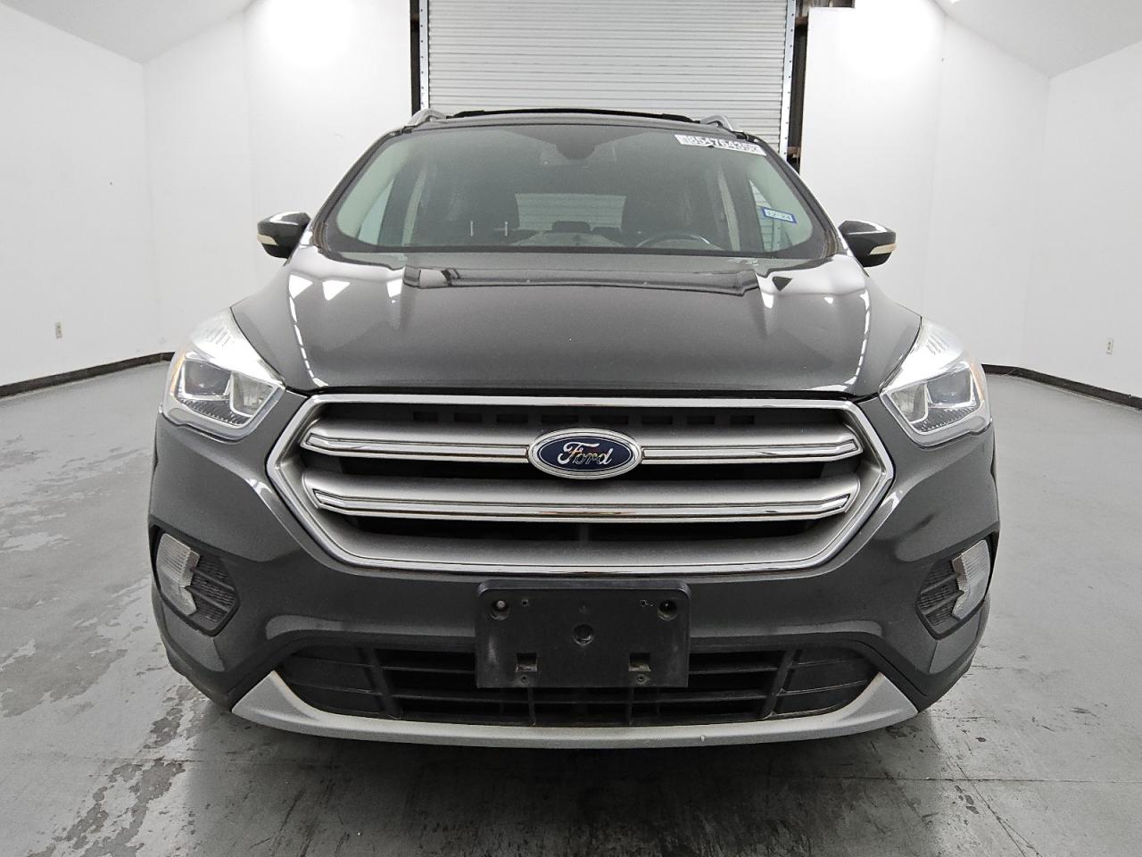 FORD ESCAPE TITANIUM