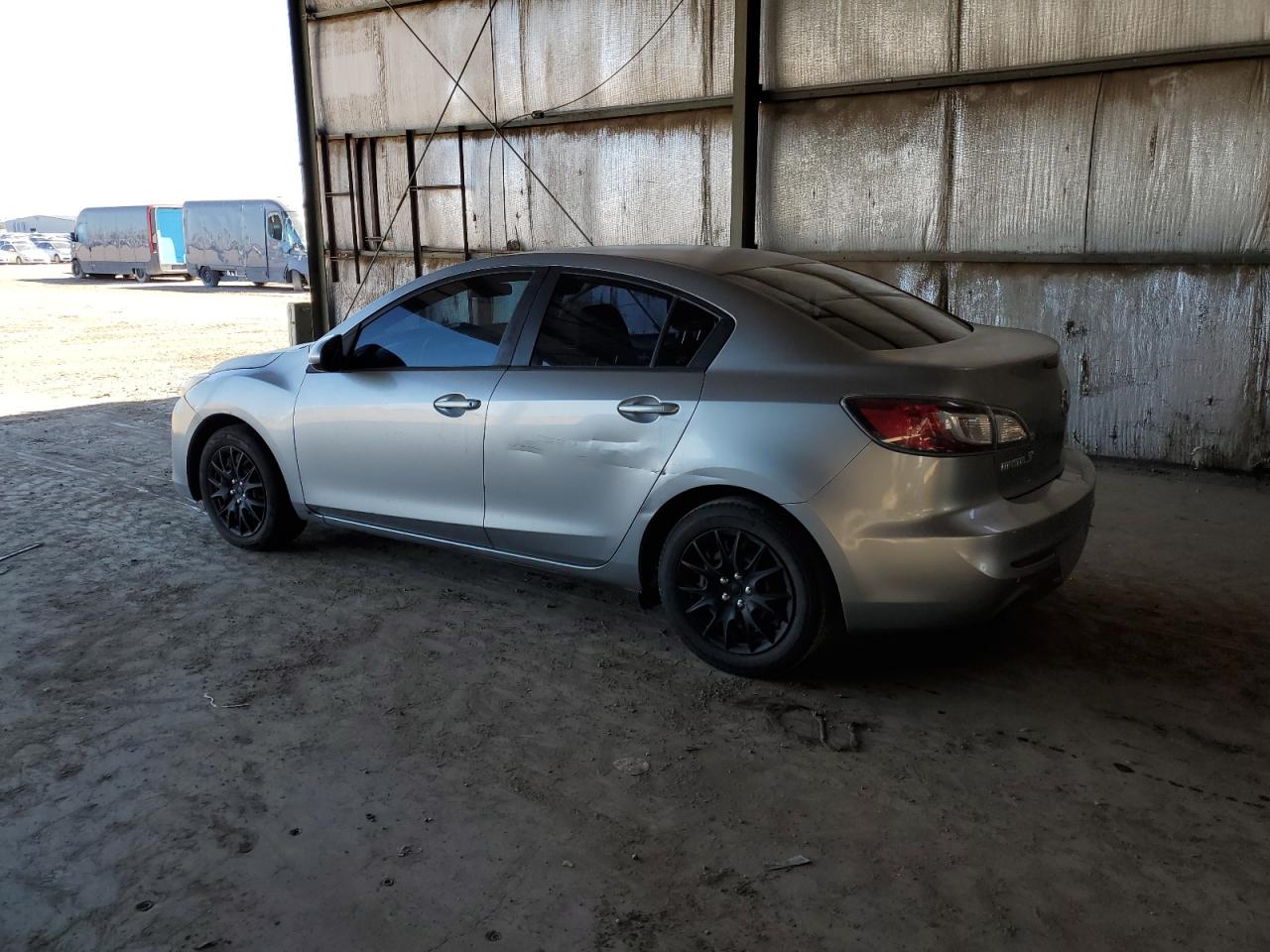 MAZDA 3 I