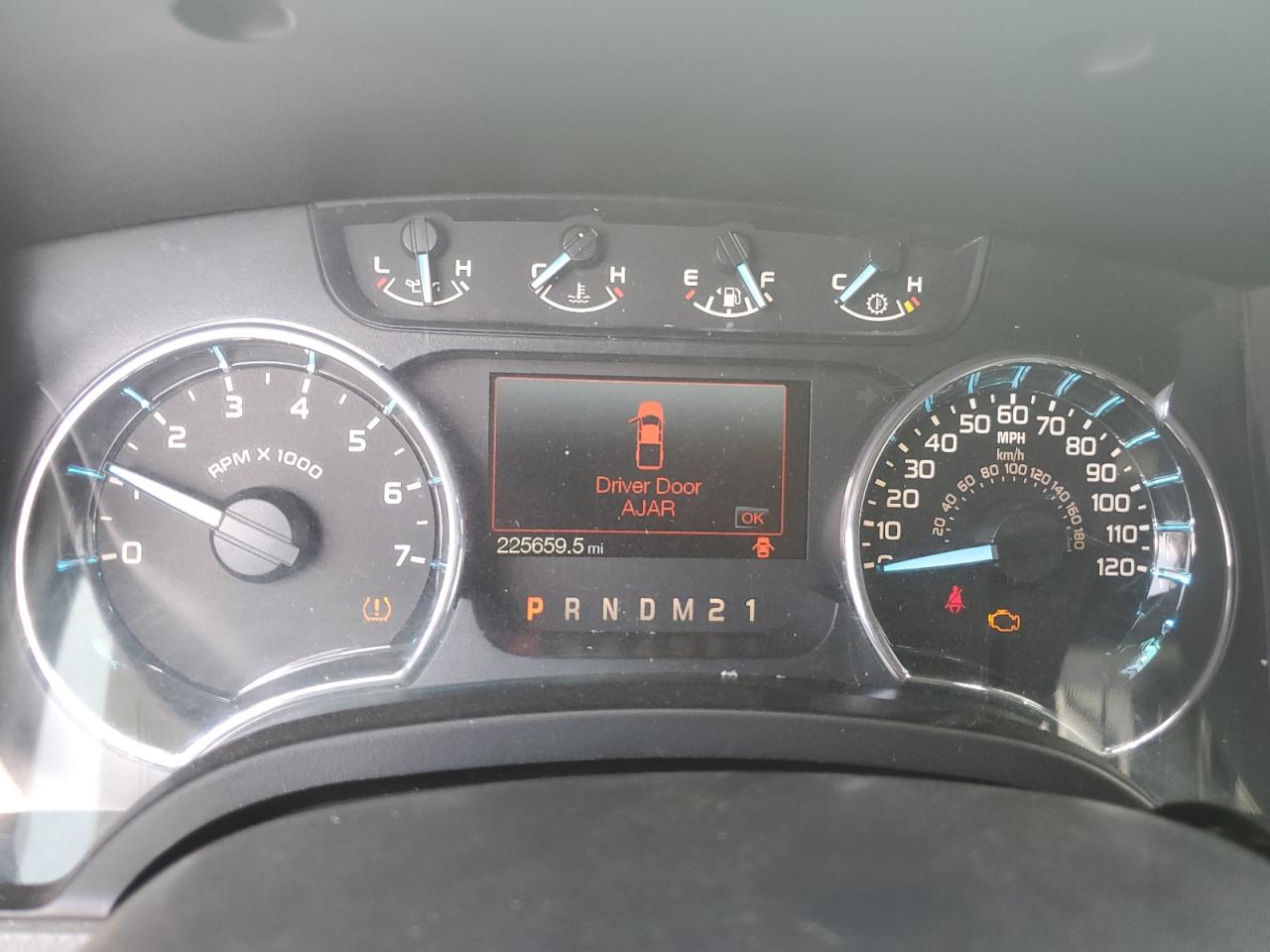 FORD F-150 SUPERCREW