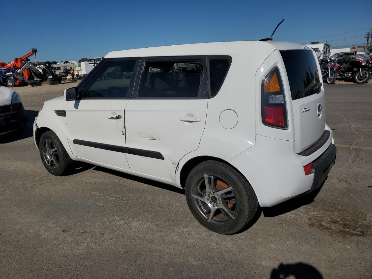 KIA SOUL +