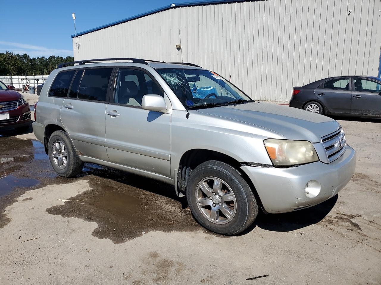 Lot #3276473695 2004 TOYOTA HIGHLANDER