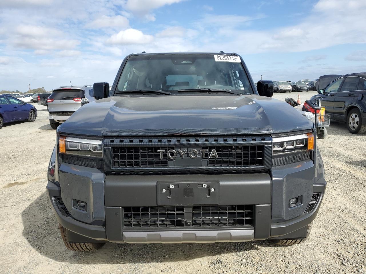 TOYOTA LAND CRUISER BASE