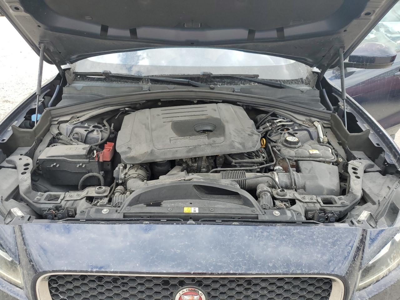 JAGUAR F-PACE PREMIUM