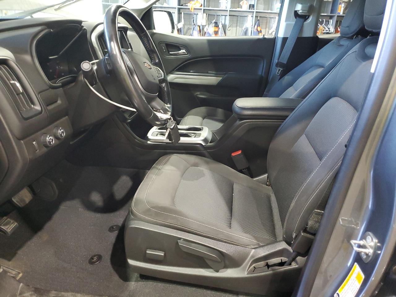 CHEVROLET COLORADO LT