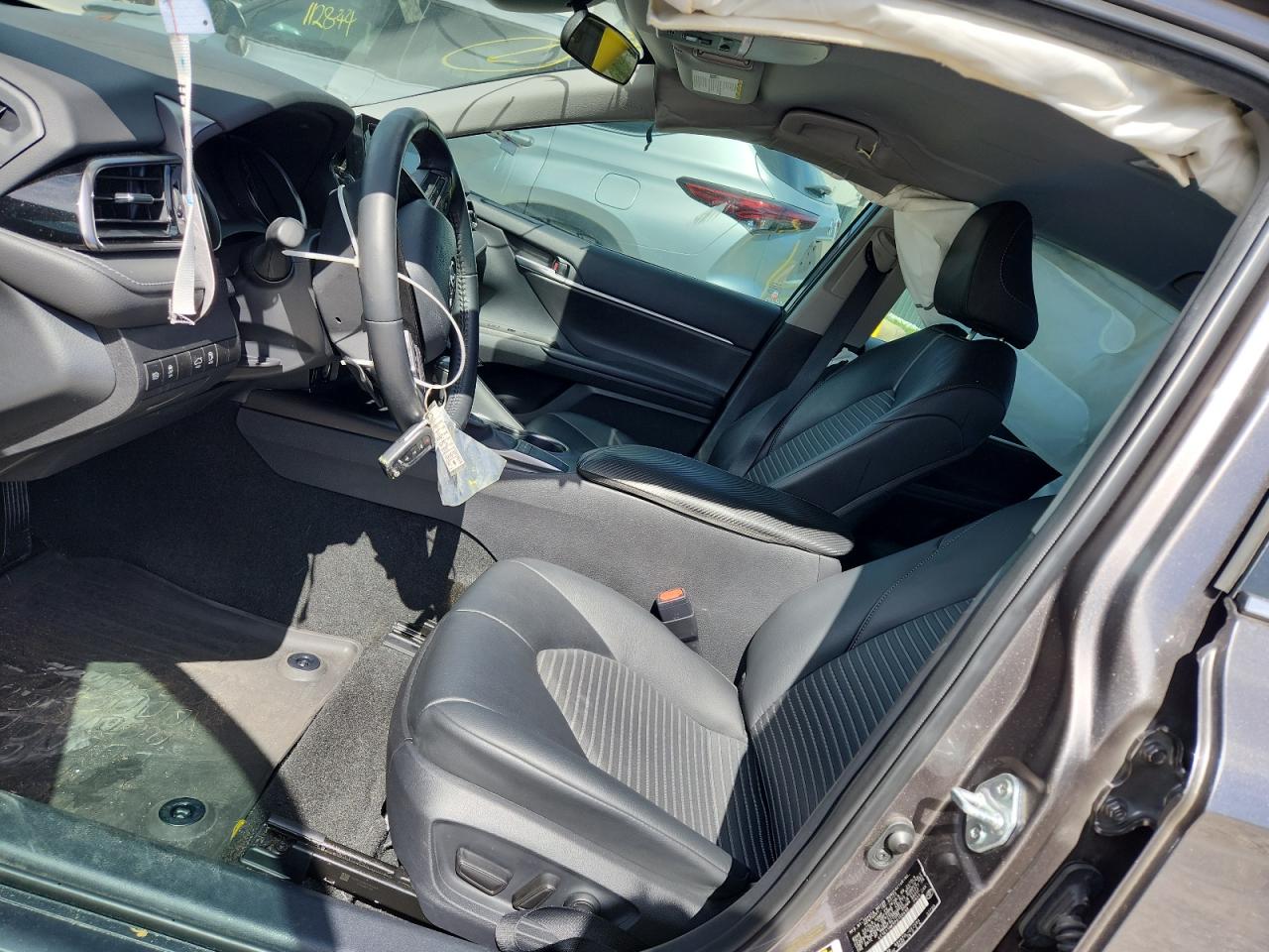 TOYOTA CAMRY SE NIGHT SHADE