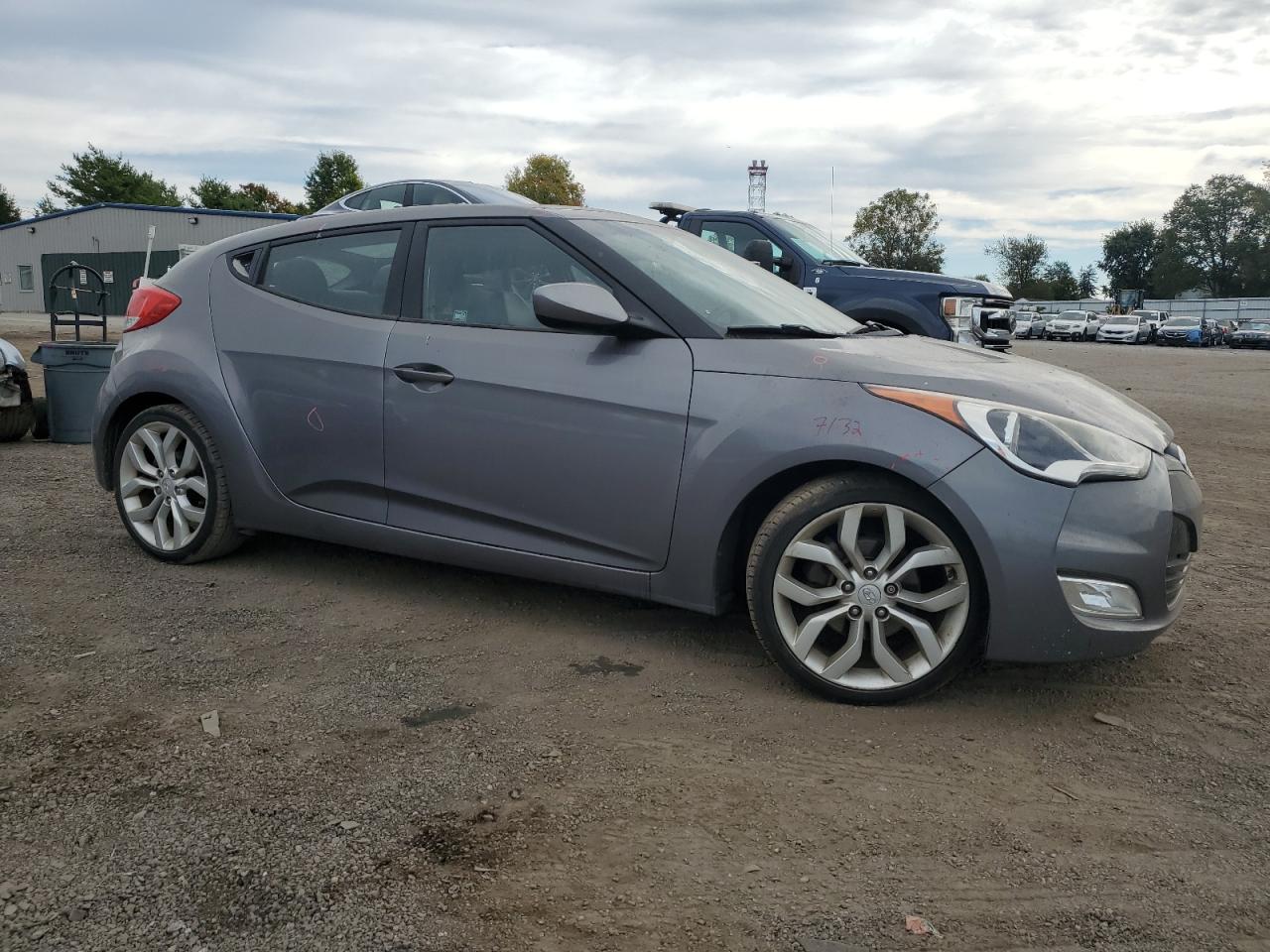 HYUNDAI VELOSTER