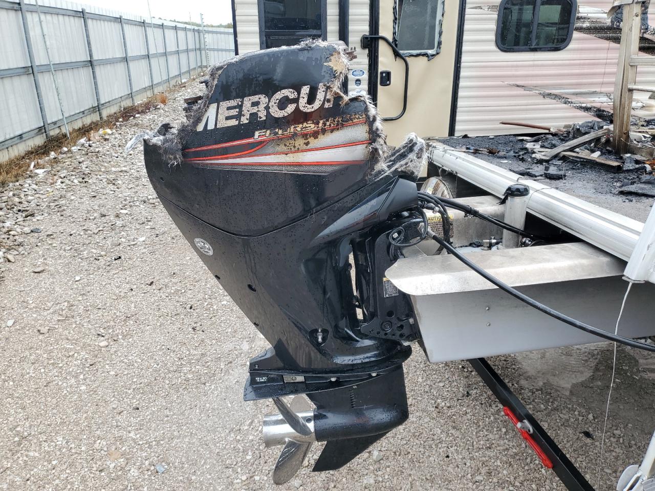 Lot #3291218997 2018 SUN TRACKER BOAT