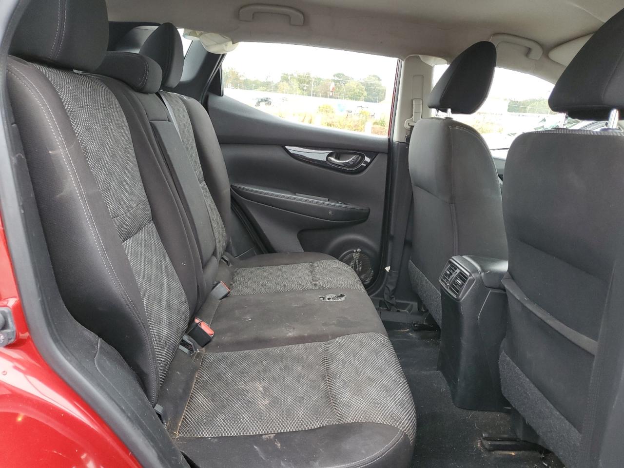 NISSAN ROGUE SPORT S