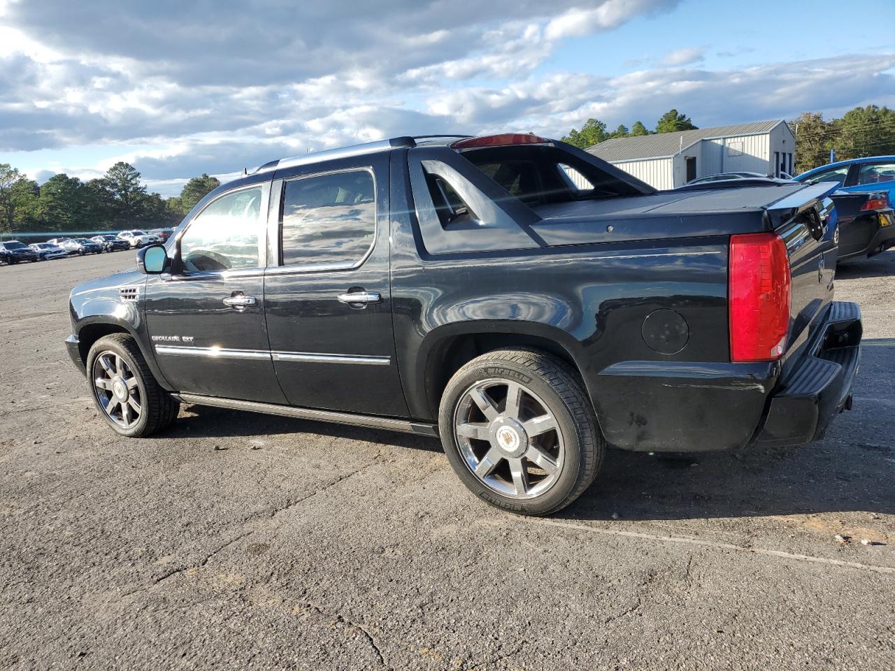 CADILLAC ESCALADE EXT PREMIUM