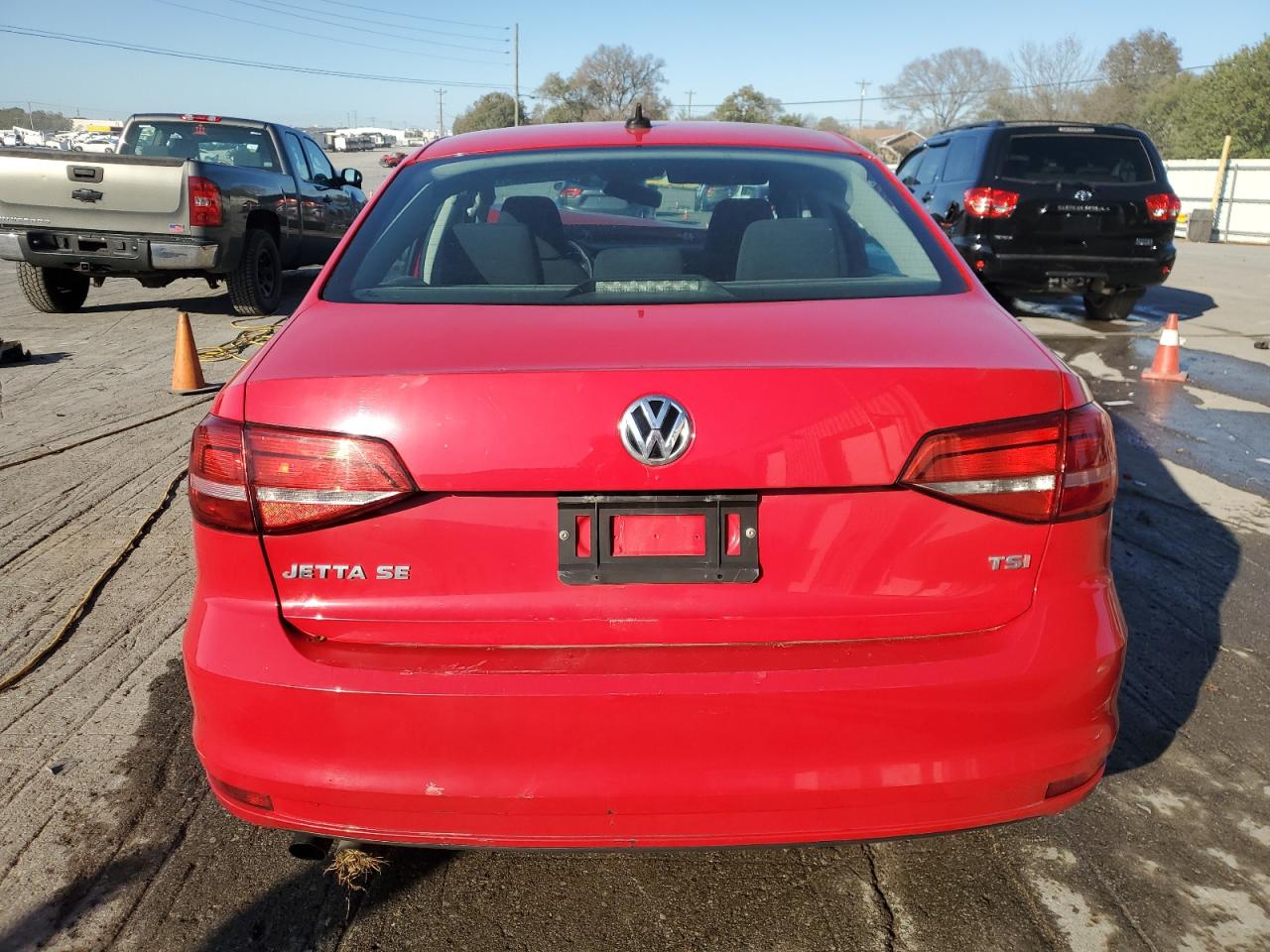 VOLKSWAGEN JETTA SE