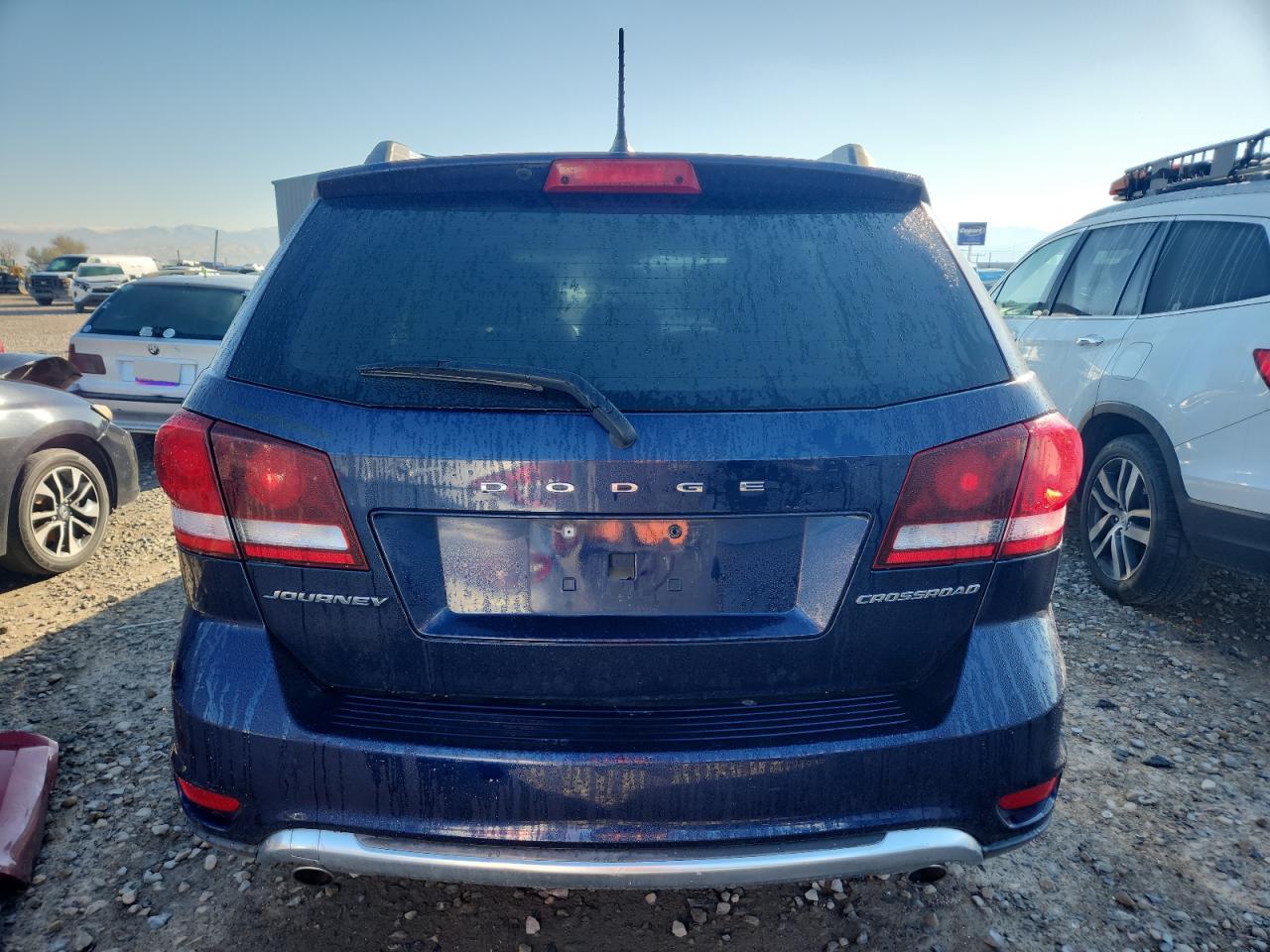 DODGE JOURNEY CROSSROAD