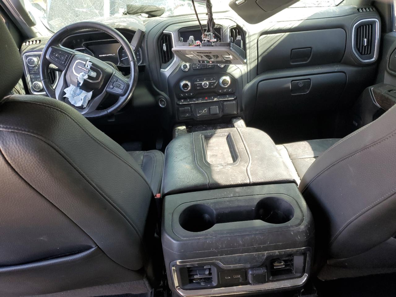 GMC SIERRA K2500 DENALI