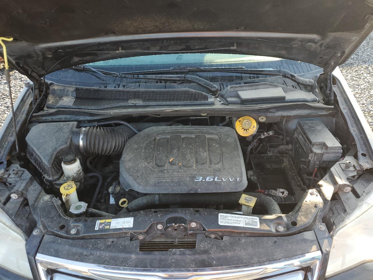 CHRYSLER TOWN & COUNTRY TOURING