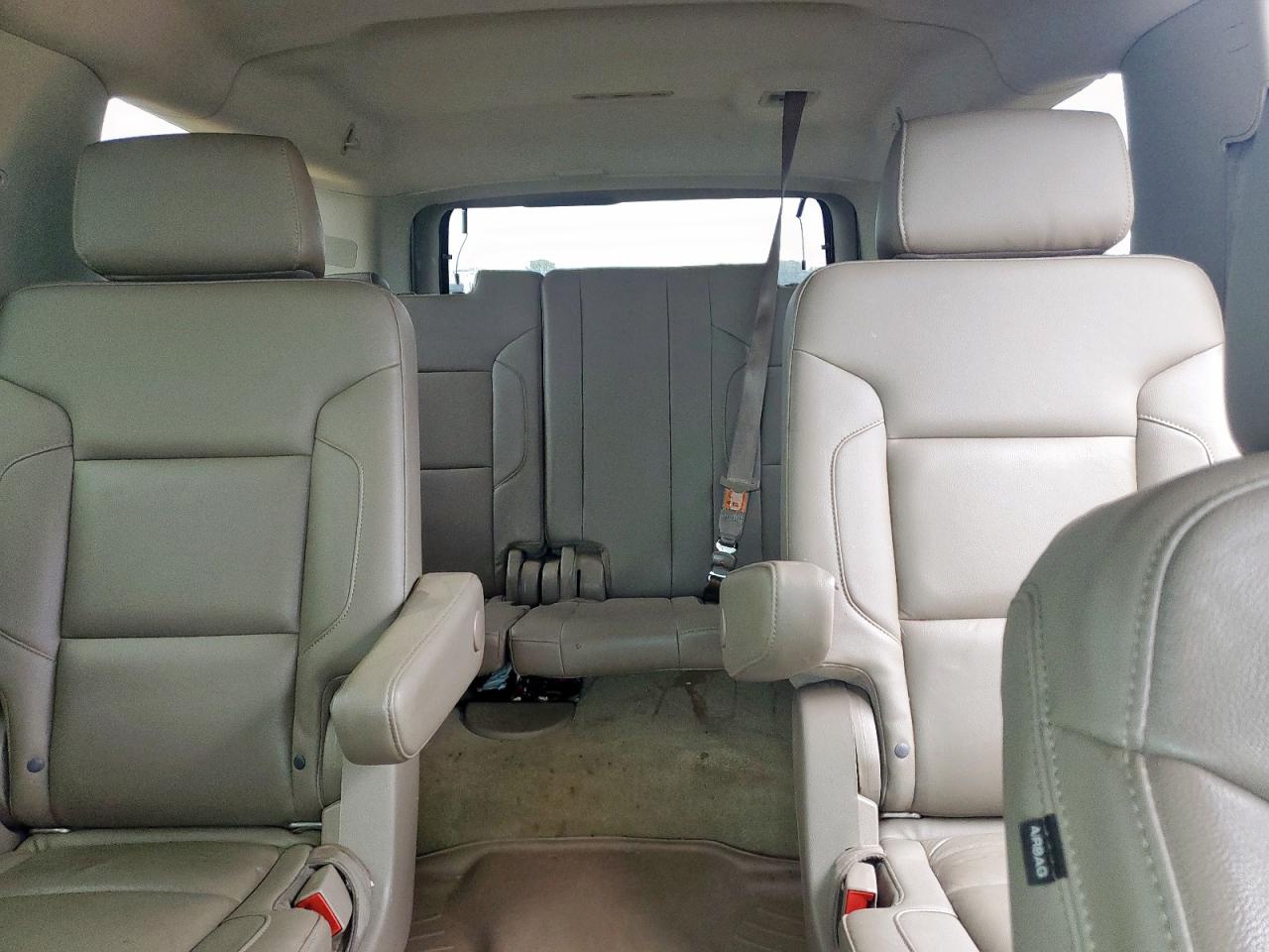 CHEVROLET SUBURBAN C1500 LT