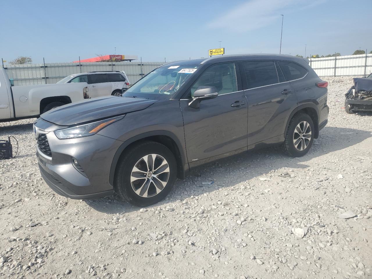 TOYOTA HIGHLANDER HYBRID XLE