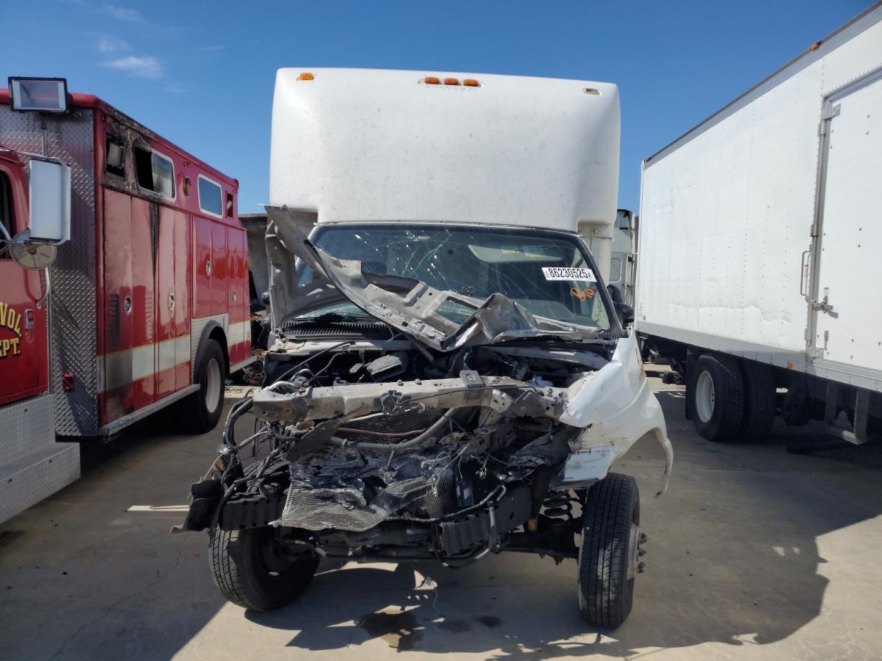 FORD ECONOLINE E450 SUPER DUTY CUTAWAY VAN