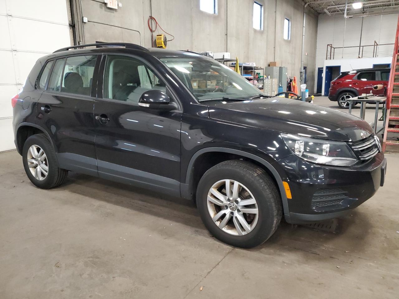 VOLKSWAGEN TIGUAN S