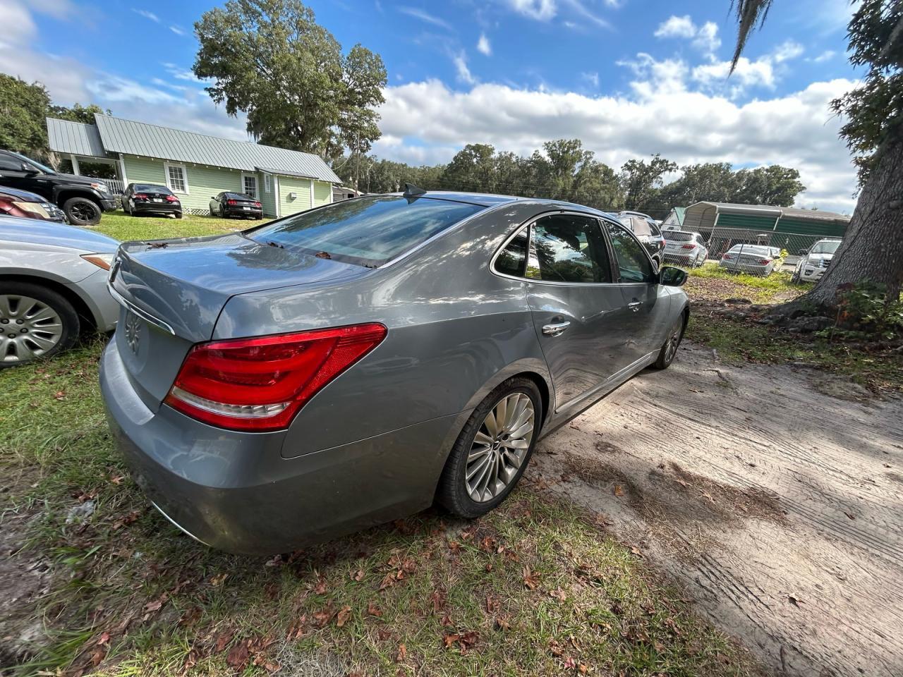 HYUNDAI EQUUS SIGNATURE