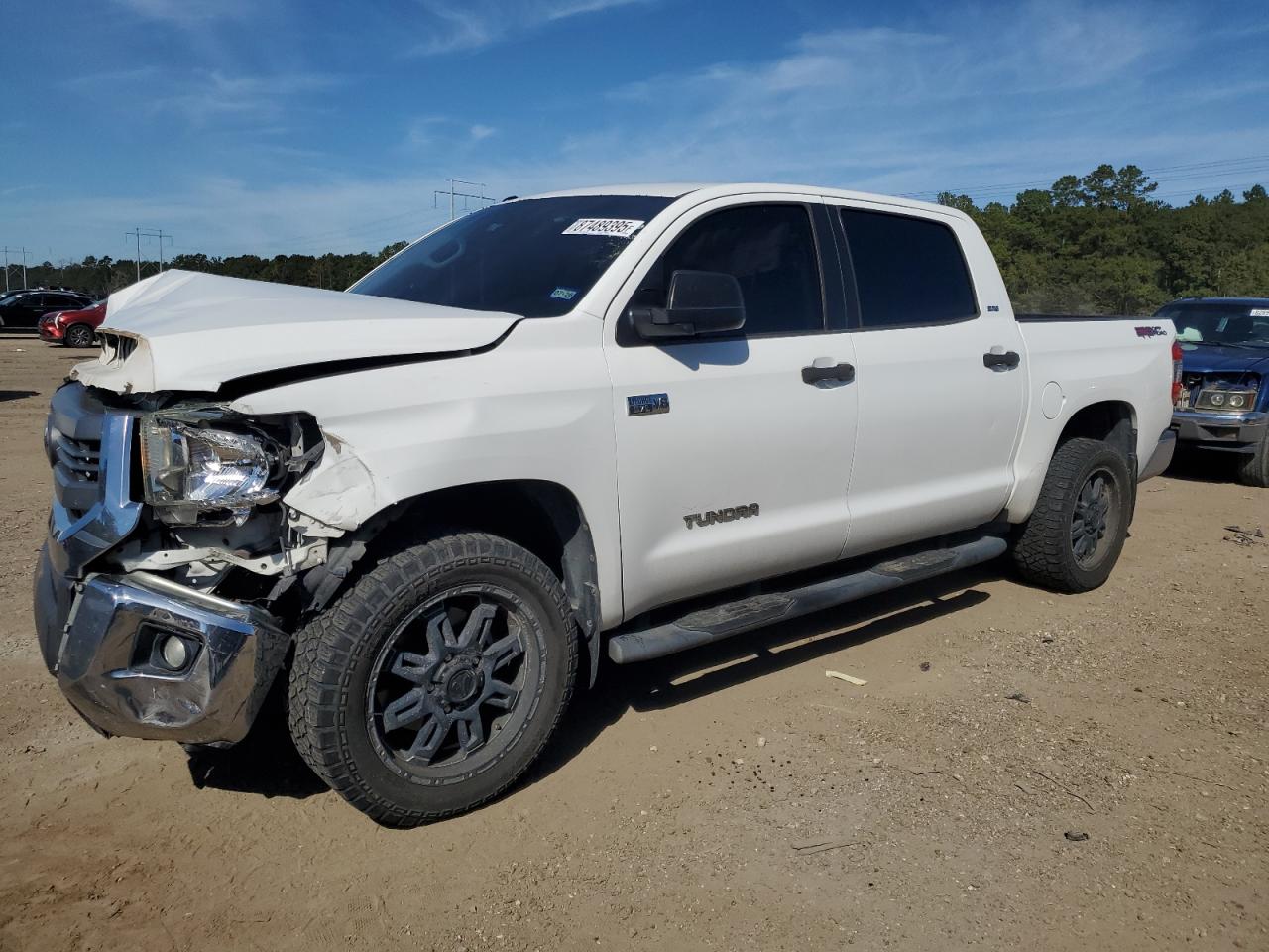 TOYOTA TUNDRA CREWMAX SR5