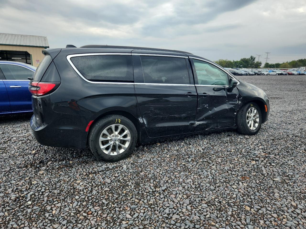 CHRYSLER PACIFICA TOURING L