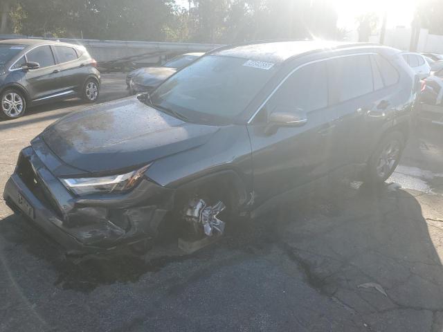 2022 TOYOTA RAV4 XLE #3281564390
