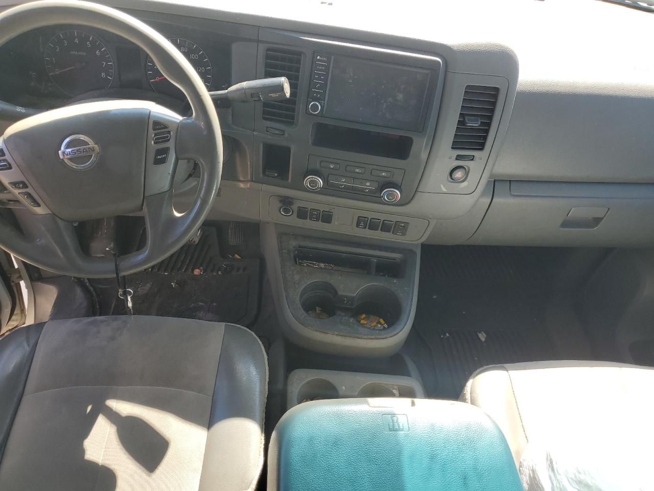 NISSAN NV2500 2500 S