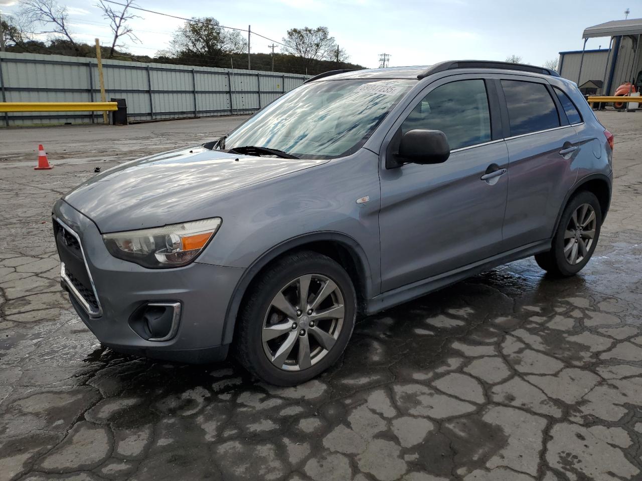 MITSUBISHI OUTLANDER LE