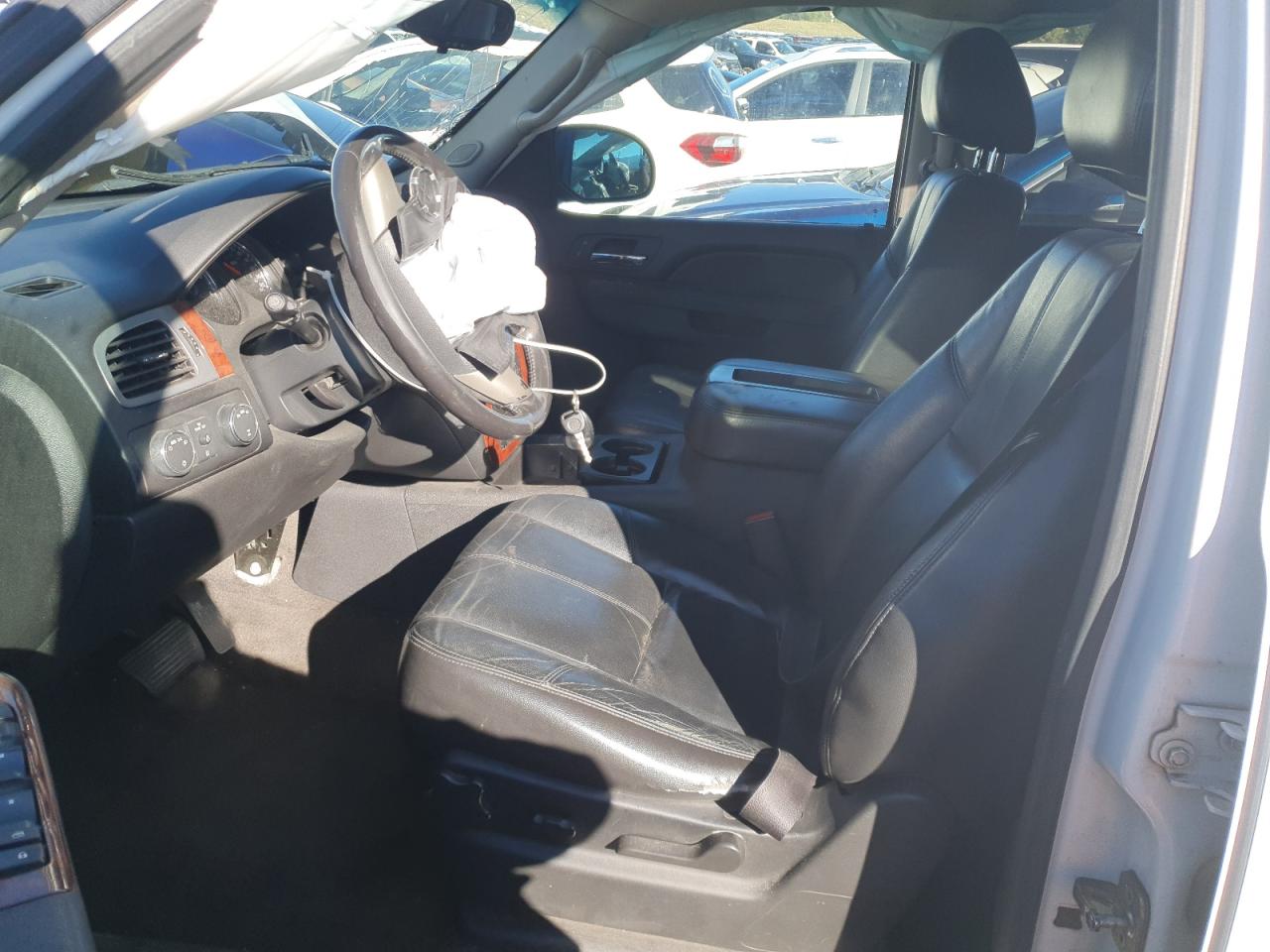 CHEVROLET TAHOE K1500 LT