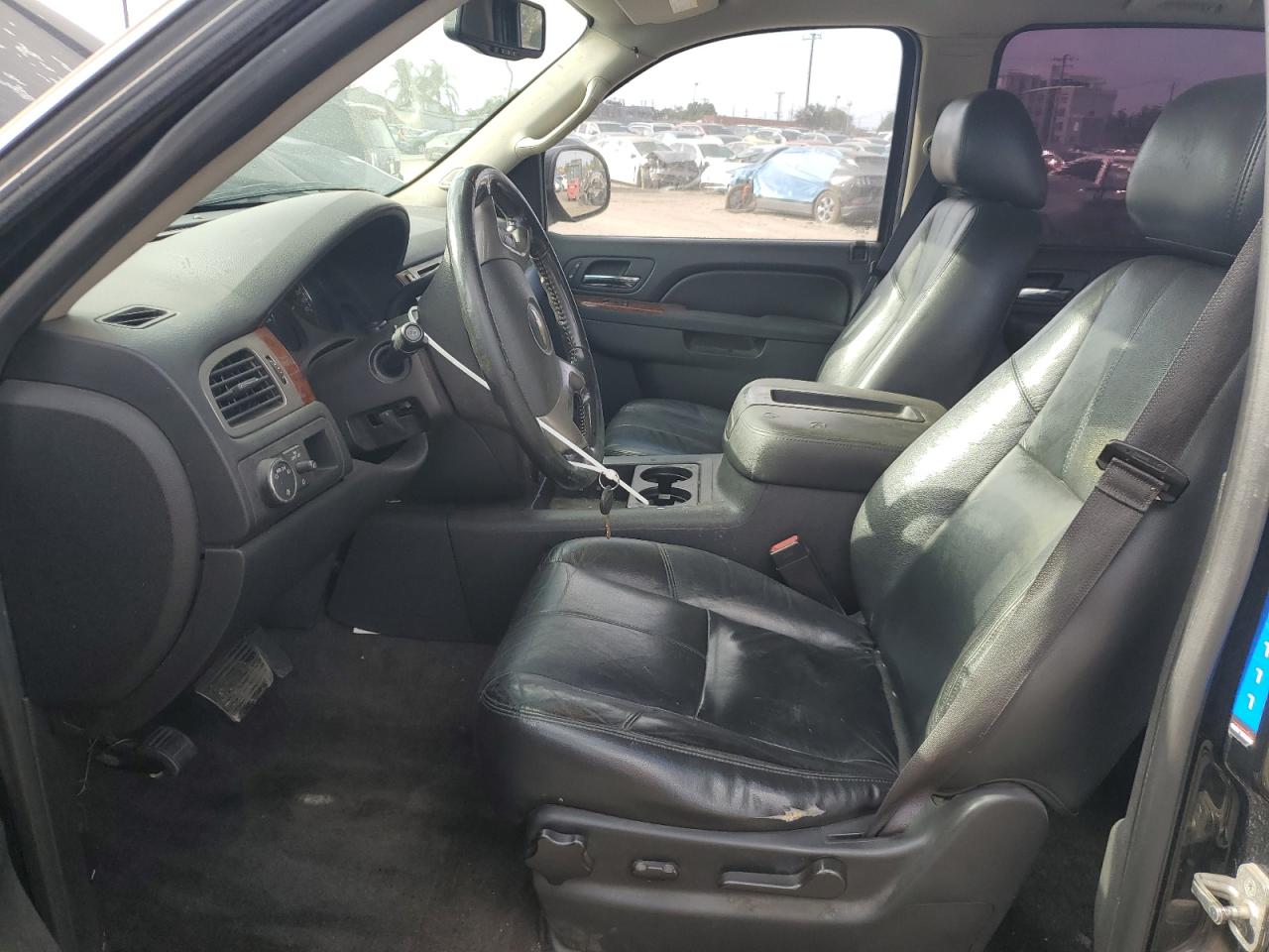 CHEVROLET SUBURBAN C1500 LT