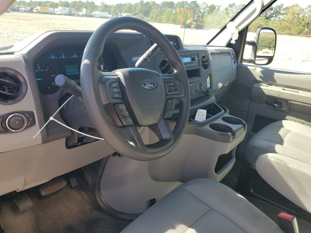 FORD ECONOLINE E350 SUPER DUTY CUTAWAY VAN