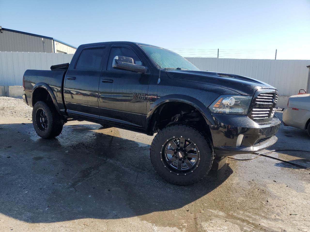 RAM 1500 SPORT