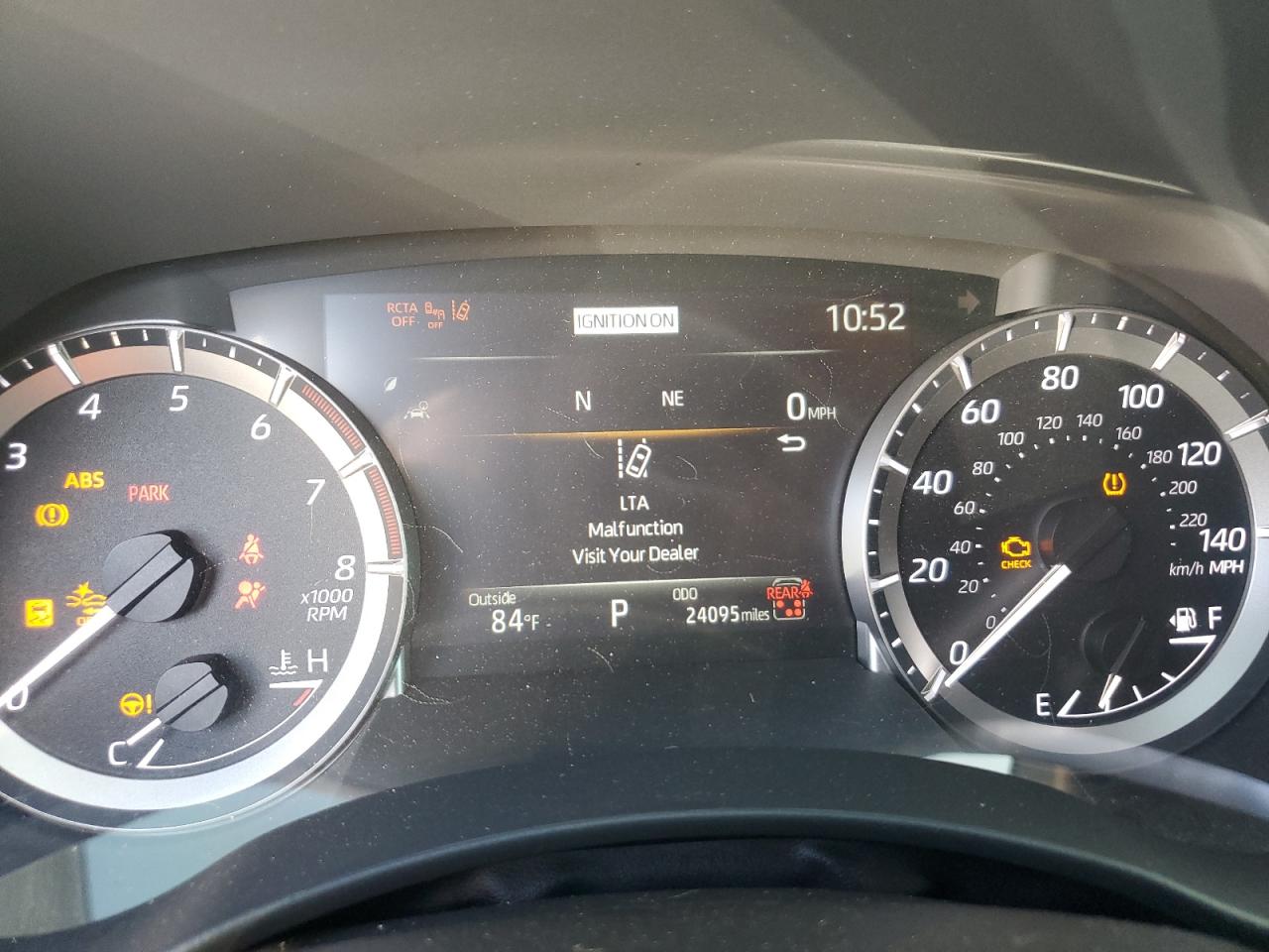 TOYOTA HIGHLANDER LE