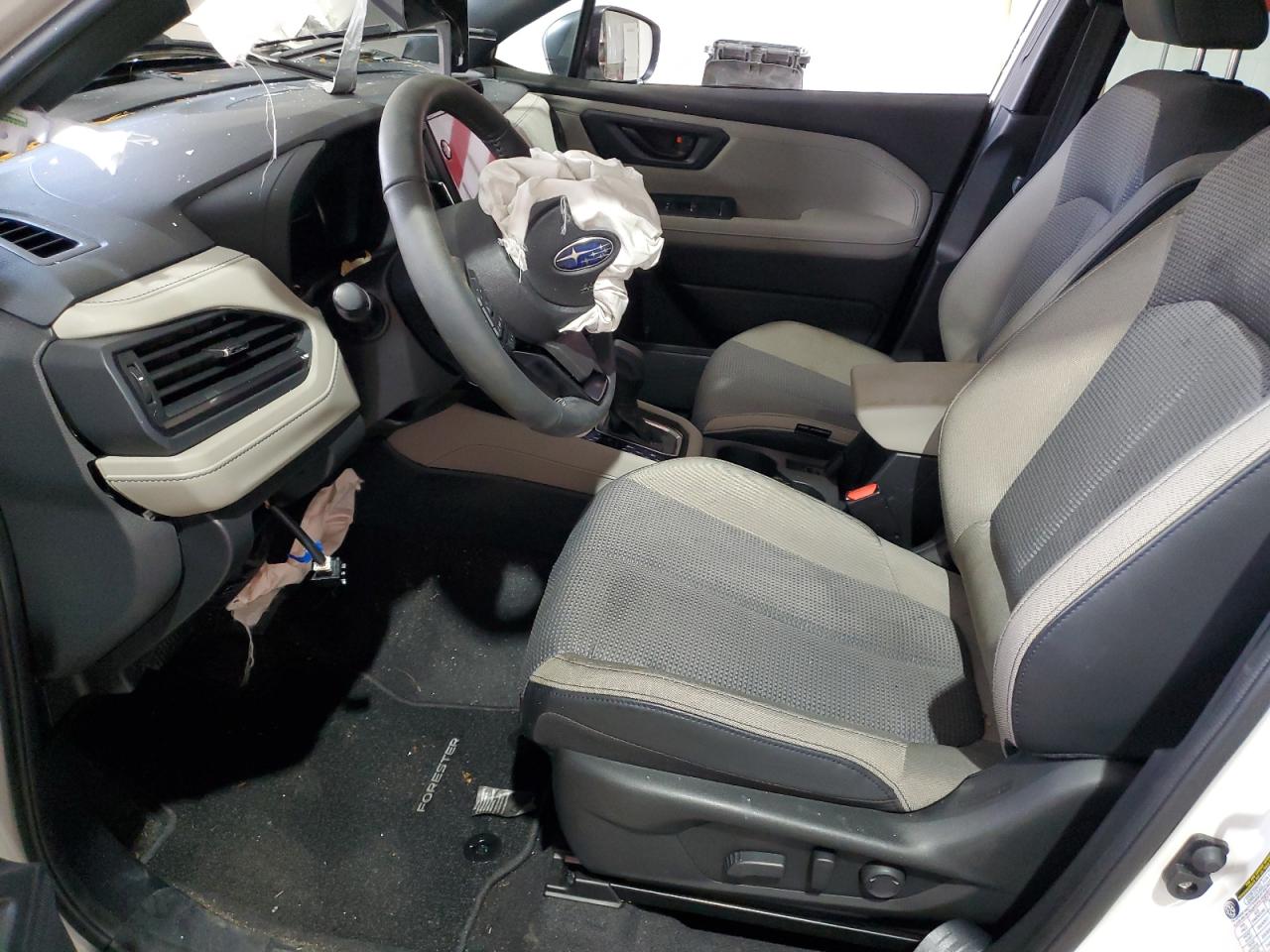 SUBARU FORESTER PREMIUM