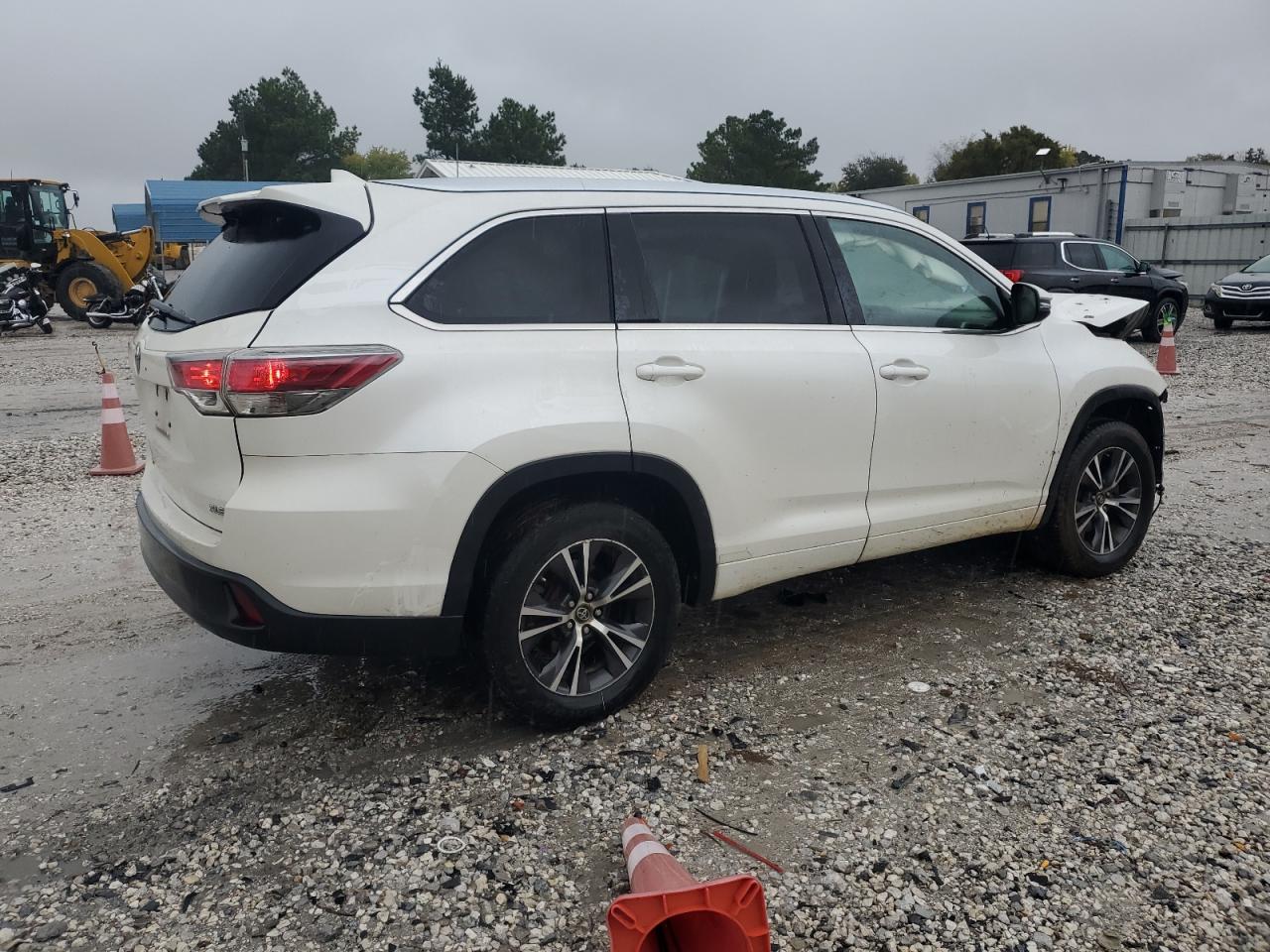 TOYOTA HIGHLANDER XLE