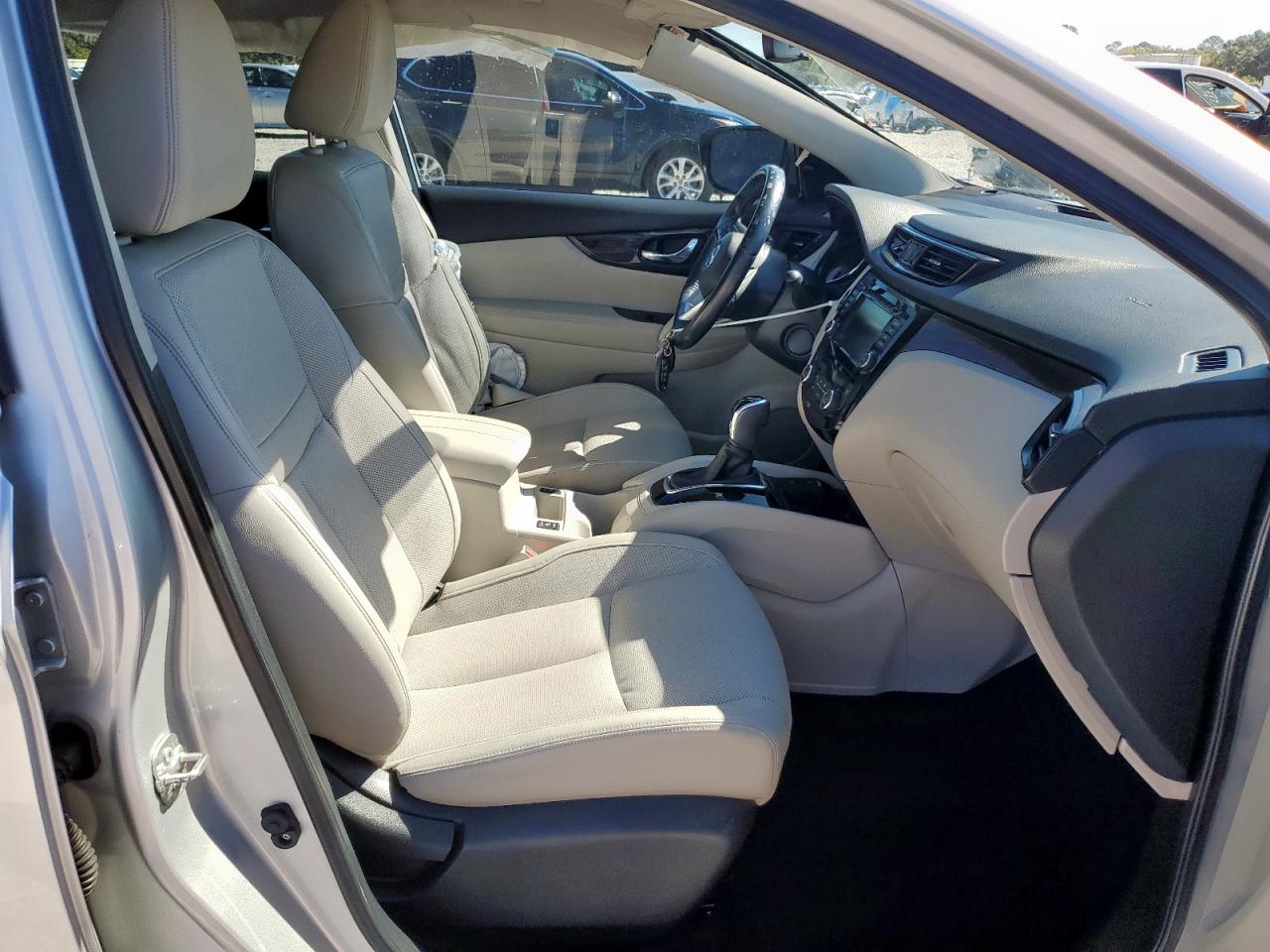 NISSAN ROGUE SPORT SL