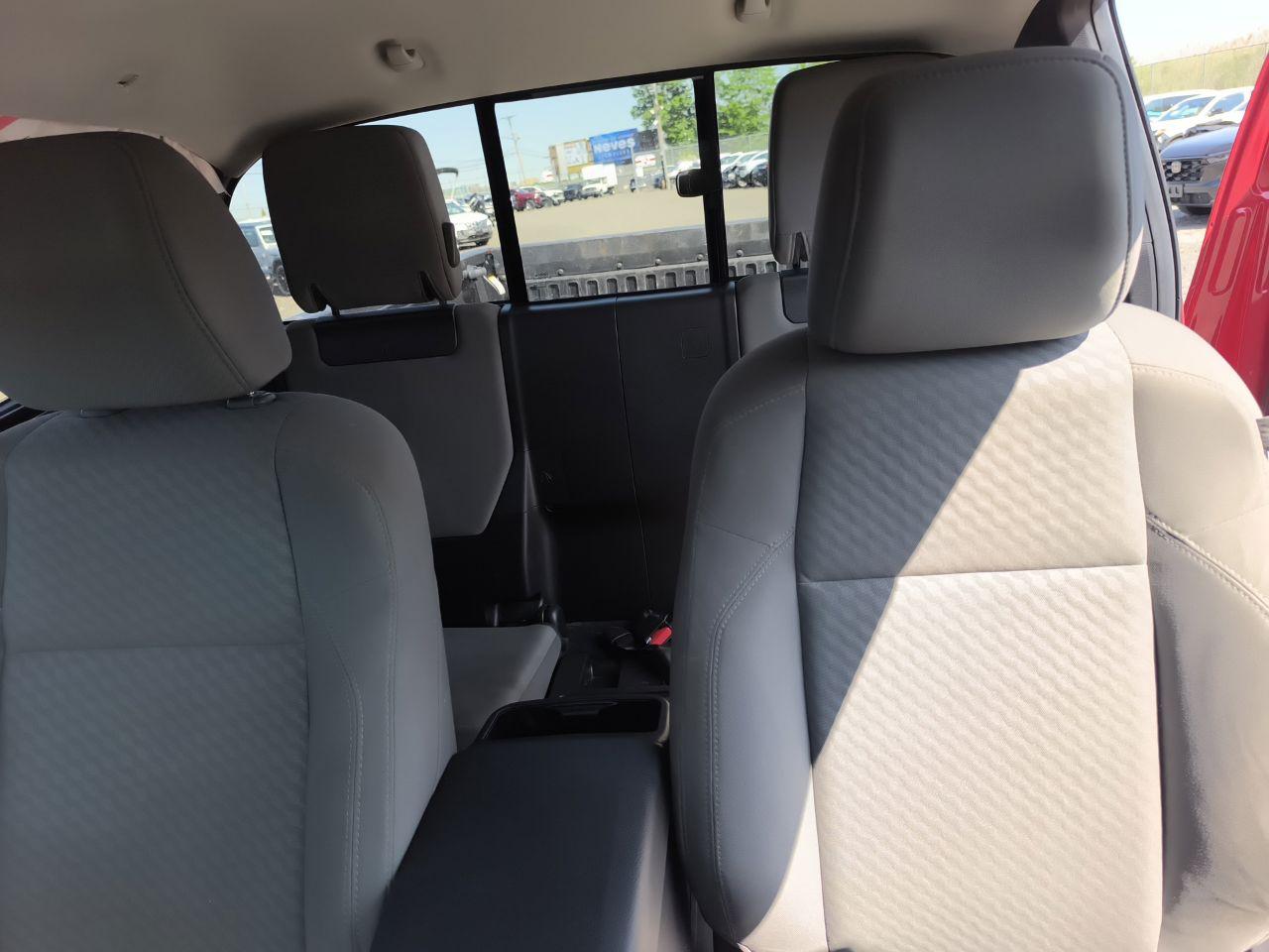 TOYOTA TACOMA ACCESS CAB