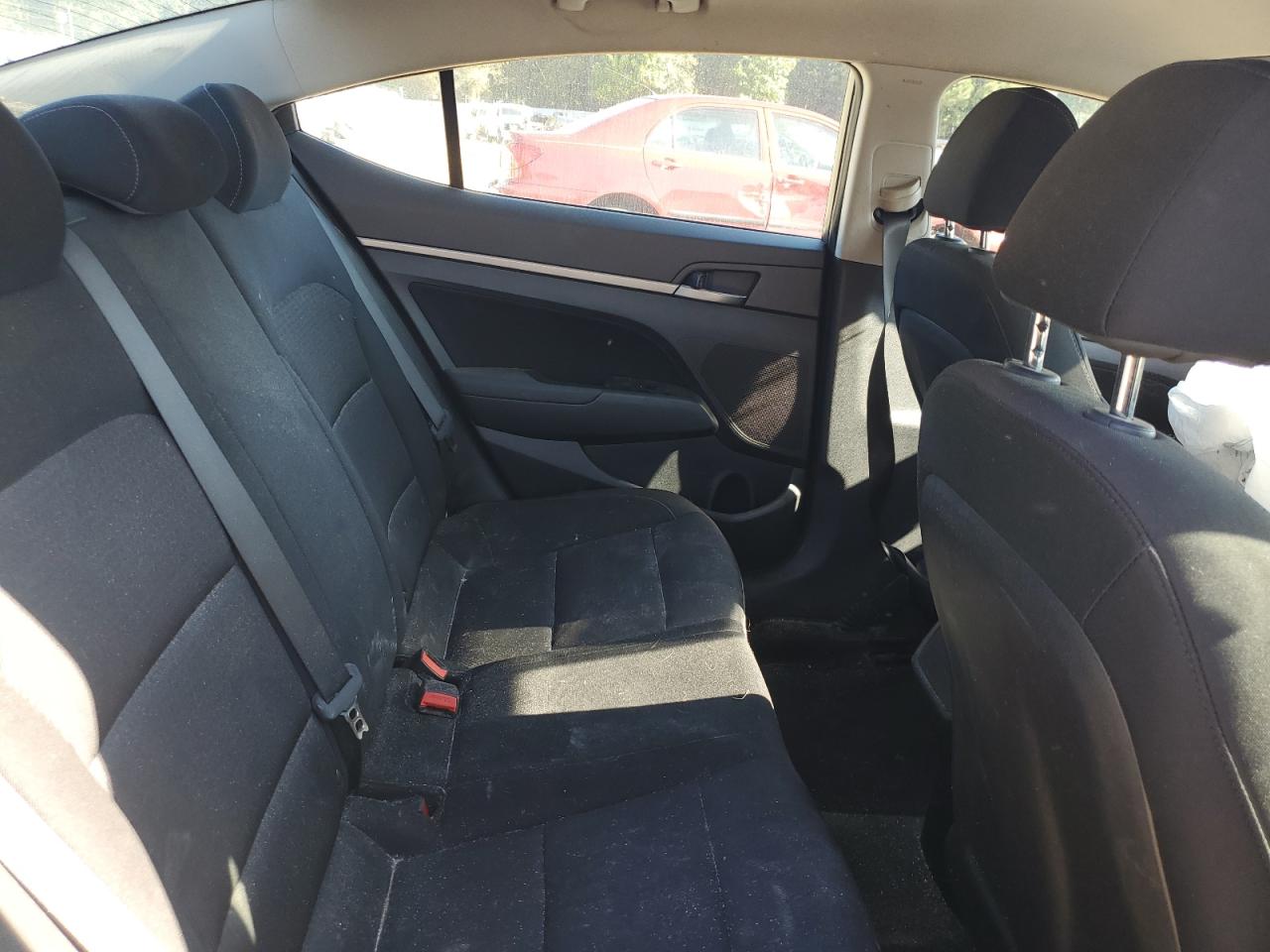 Lot #3315962143 2018 HYUNDAI ELANTRA SEL