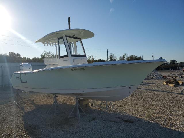 SEA HUNT ULTRA 239 SE