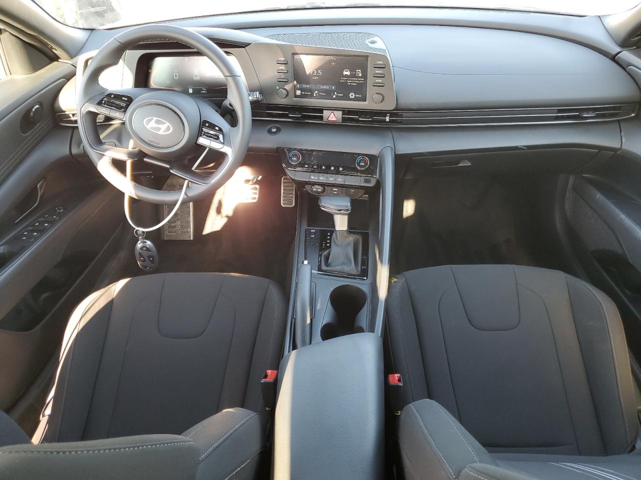 HYUNDAI ELANTRA SEL SPORT