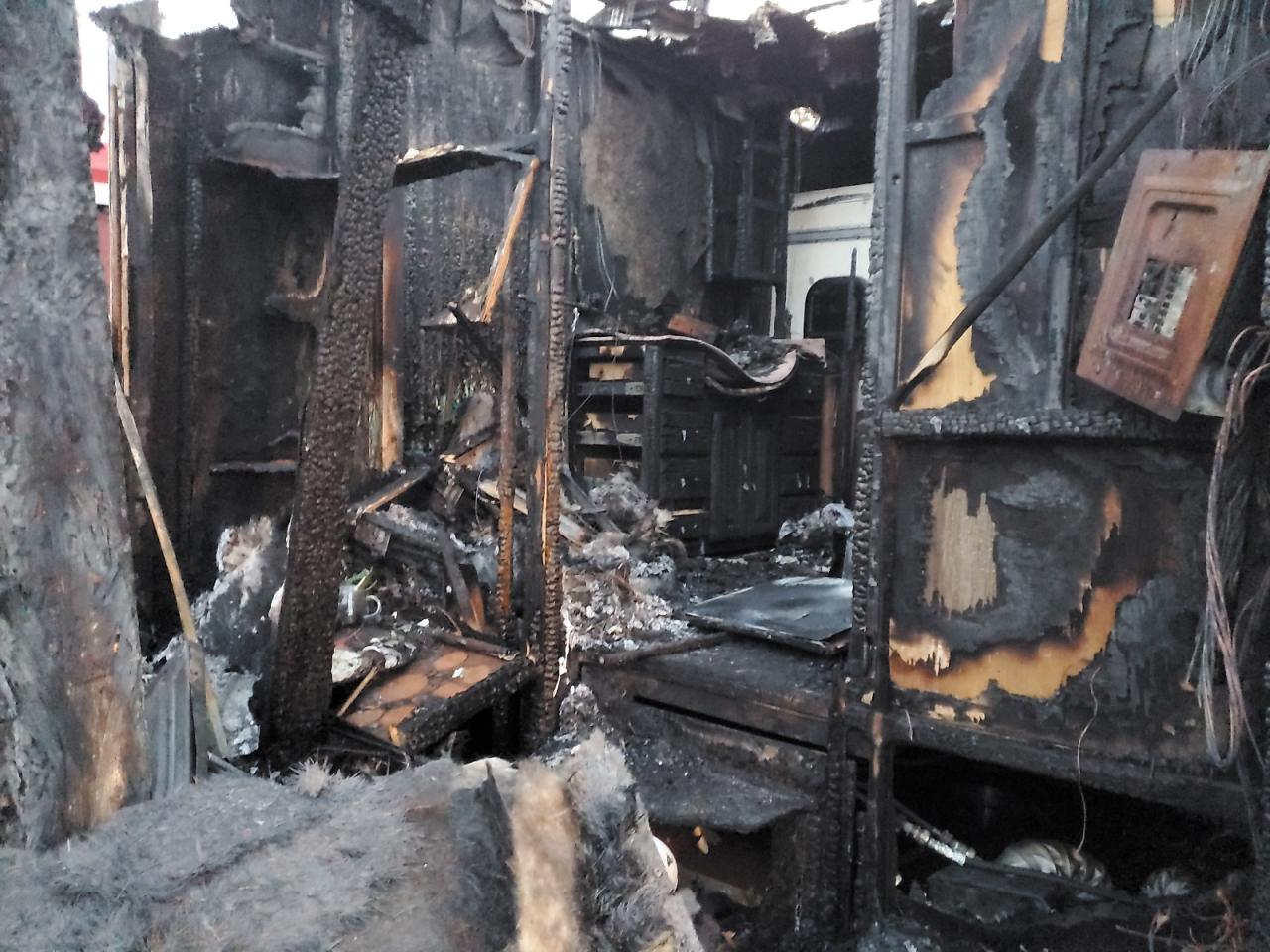 Lot #3276384678 2012 HITCHHIKER TRAV TRAIL