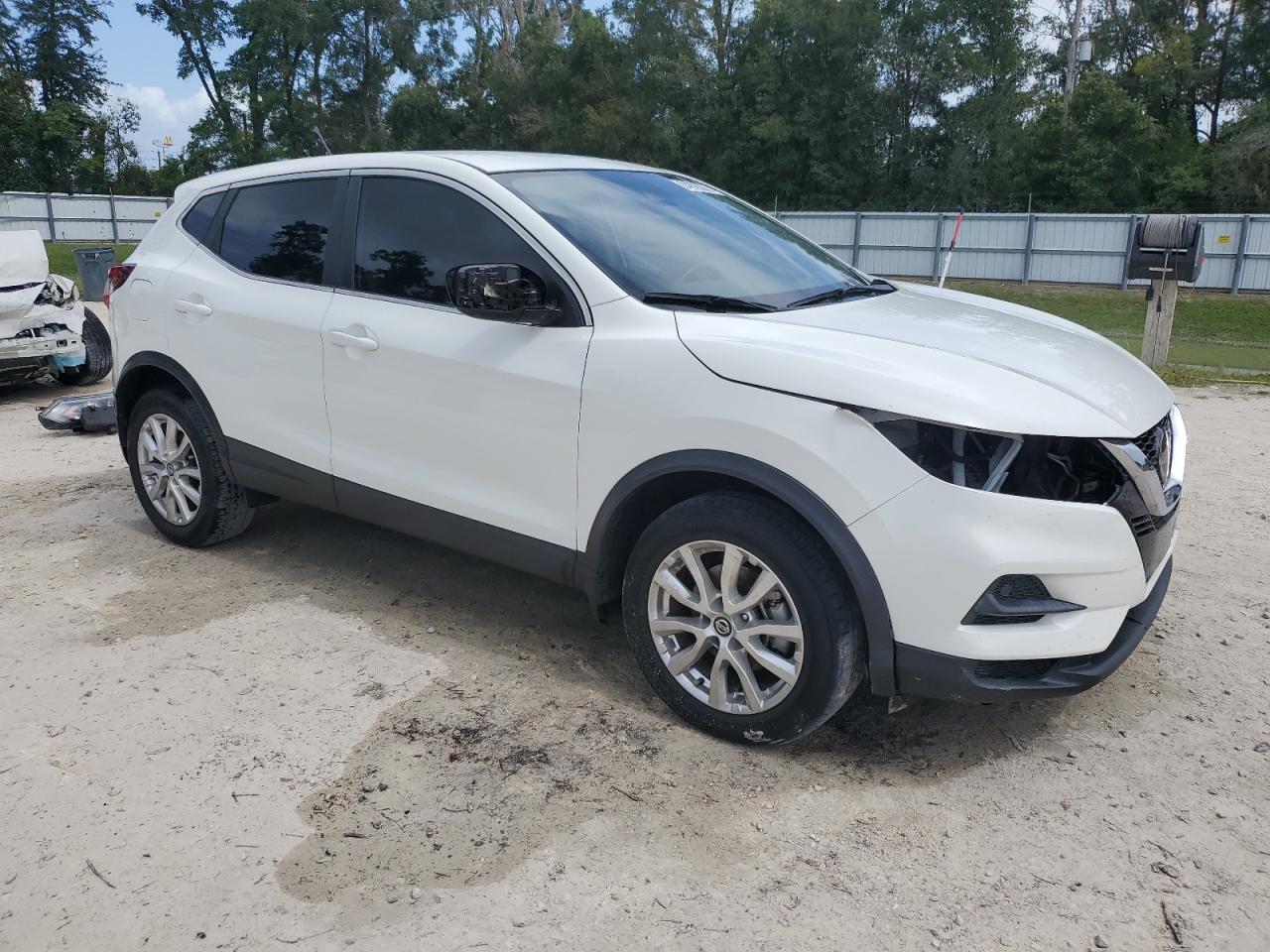 NISSAN ROGUE SPORT S