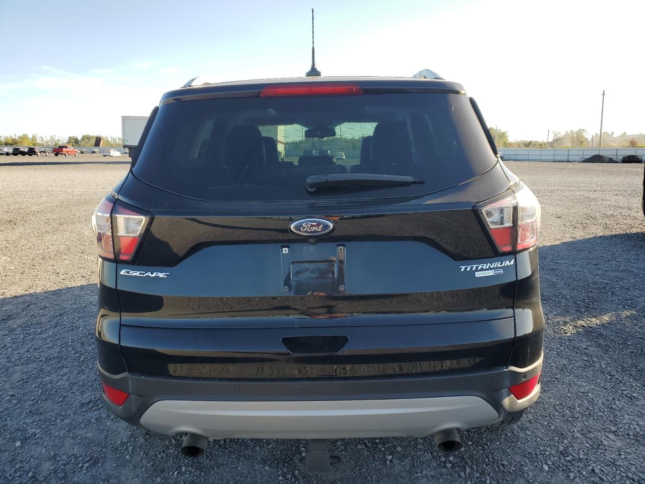 FORD ESCAPE TITANIUM