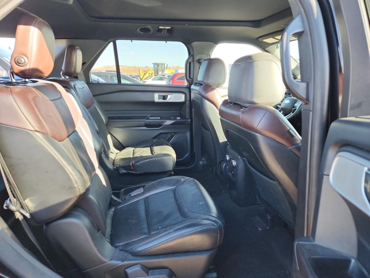 FORD EXPLORER PLATINUM