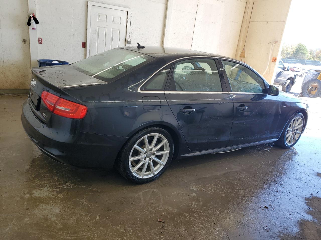 AUDI A4 PREMIUM PLUS S-LINE