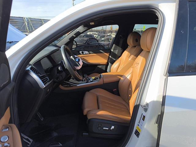 2021 BMW X7 XDRIVE4 5UXCW2C07M9E75280