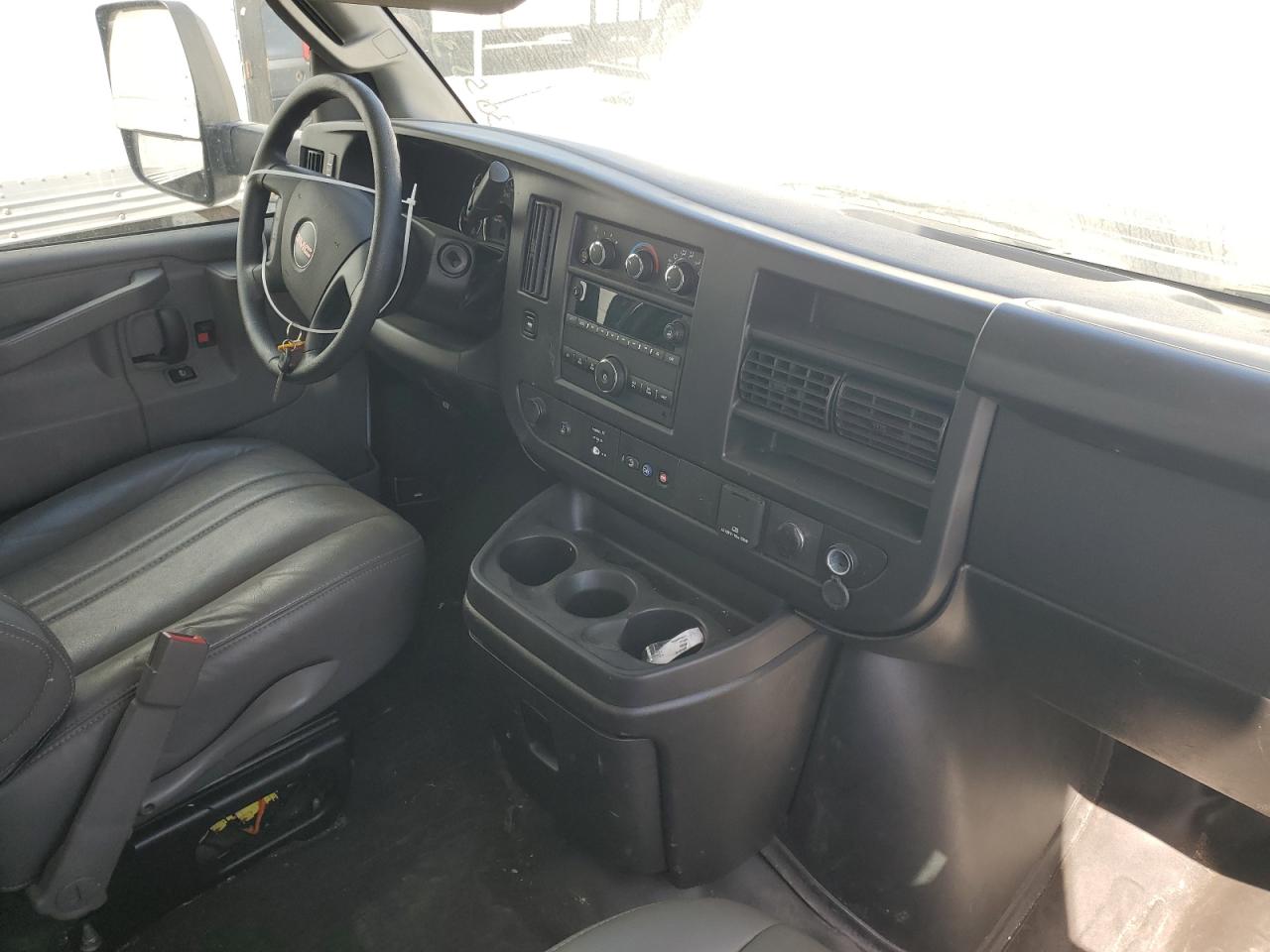 GMC SAVANA CUTAWAY G3500