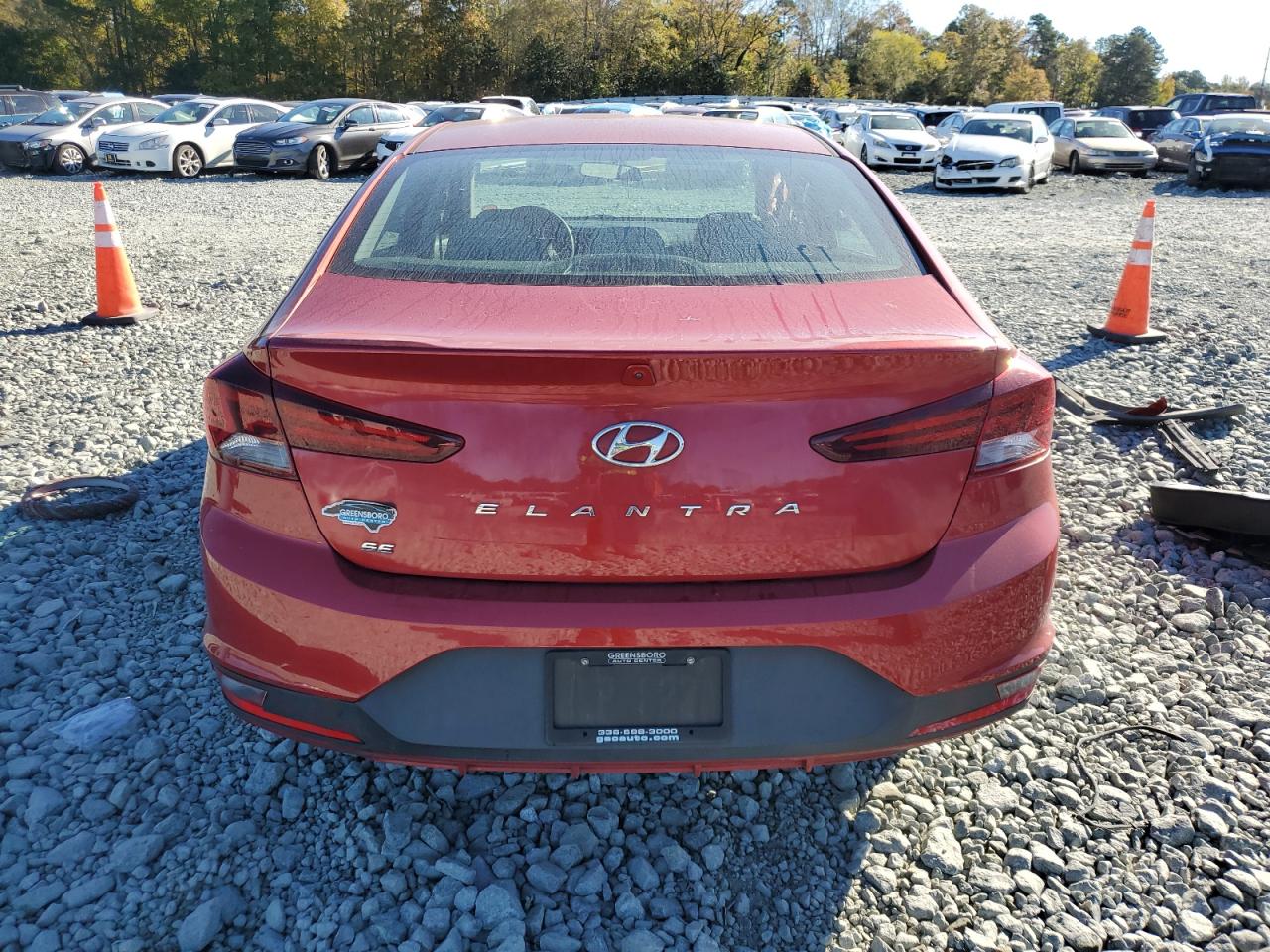 HYUNDAI ELANTRA SE