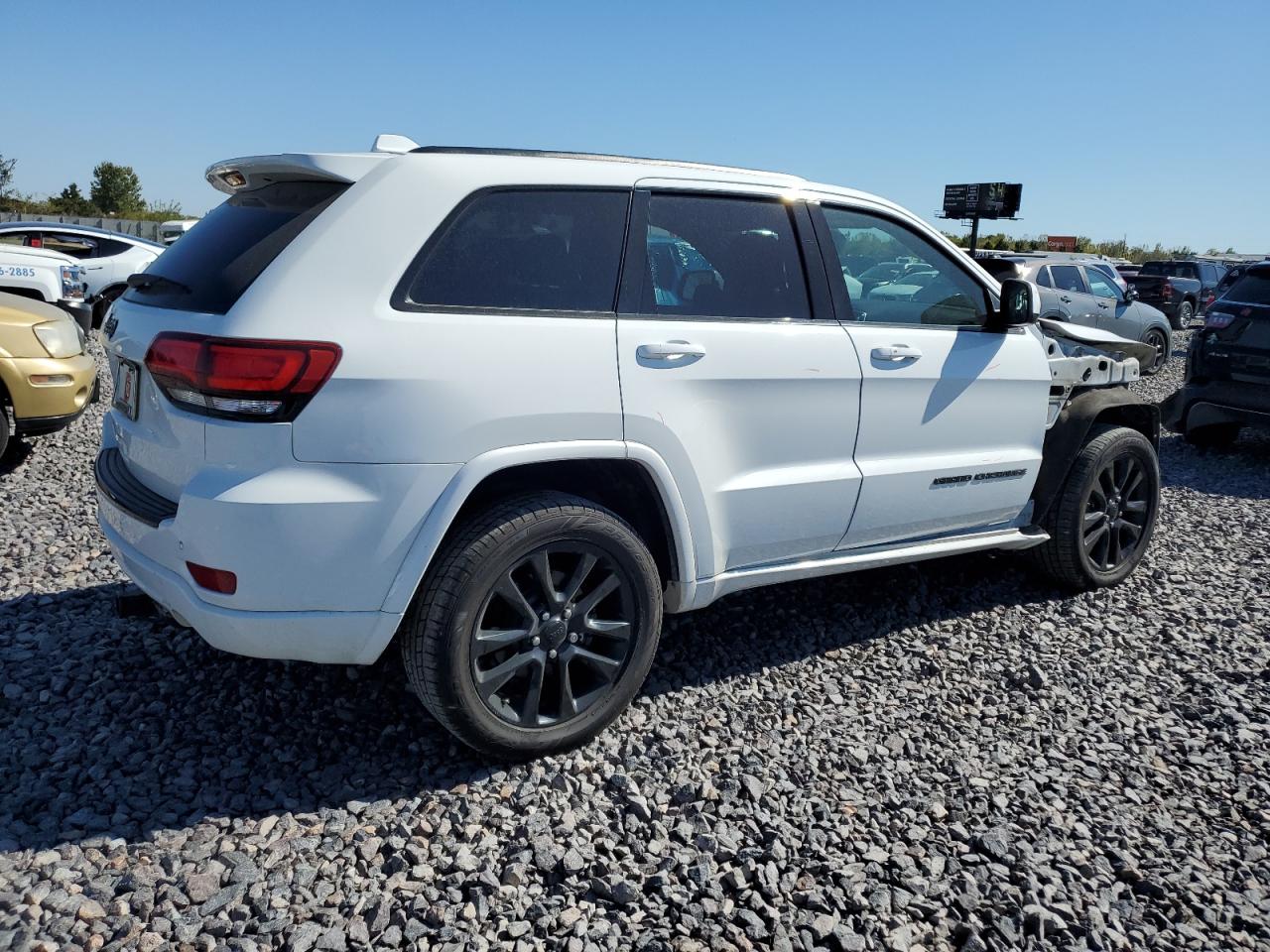 JEEP GRAND CHEROKEE LAREDO