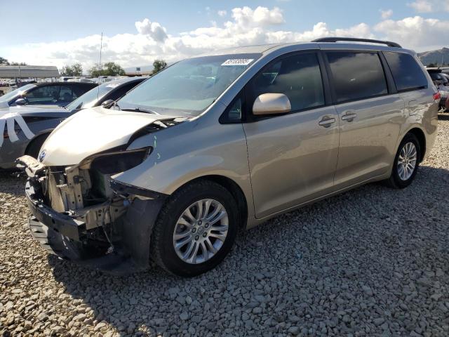 TOYOTA SIENNA XLE